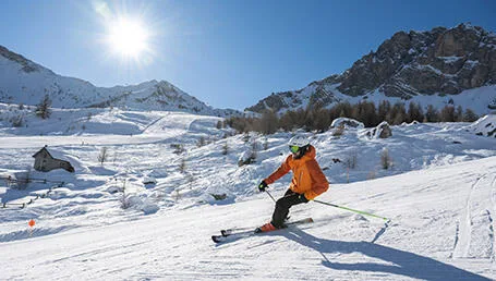 Webcam Le Sauze découvrez toutes les webcams du sauze, station de ski prisée pour ses paysages à couper le souffle et ses activités de plein air. restez connecté en temps réel avec la neige et les conditions climatiques pour planifier vos journées de ski ou de randonnée.