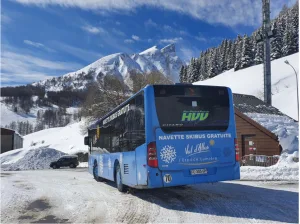découvrez la webcam du val d'allos pour suivre en temps réel les conditions météorologiques et l'enneigement. profitez d'une vue imprenable sur les pistes et planifiez vos activités de ski ou de randonnée dans cet écrin de nature.