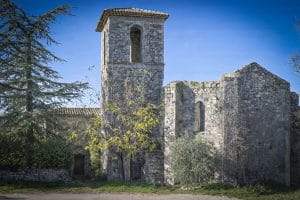 Visiter Montjustin - Village des Alpes-de-Haute-Provence
